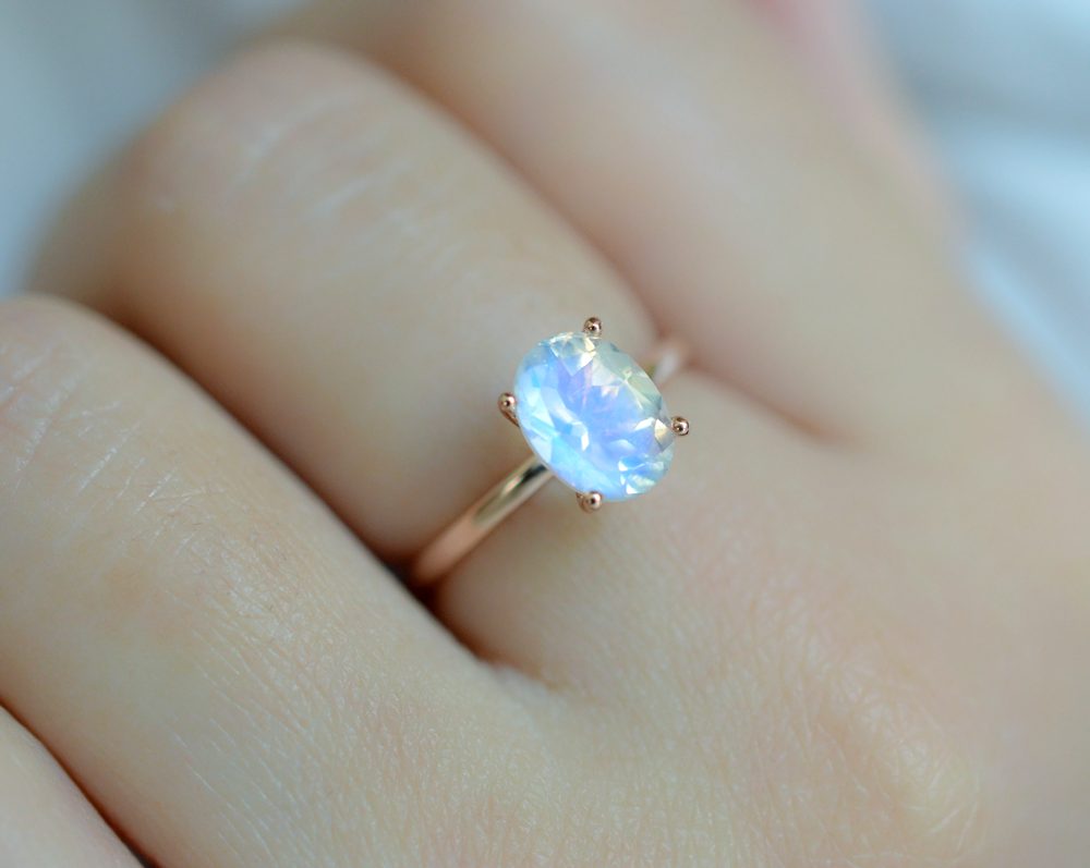 Solitaire moonstone store ring