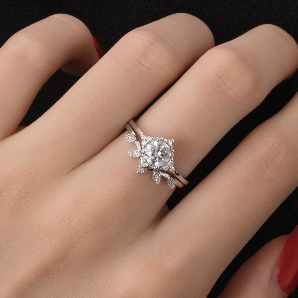 Round Moissanite Engagement Ring - Azra – Sunday Island Jewelry